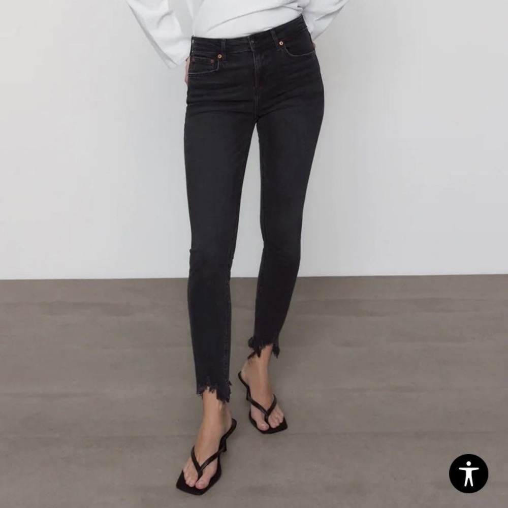 Zara The Skinny in Pearl Black Sz 6